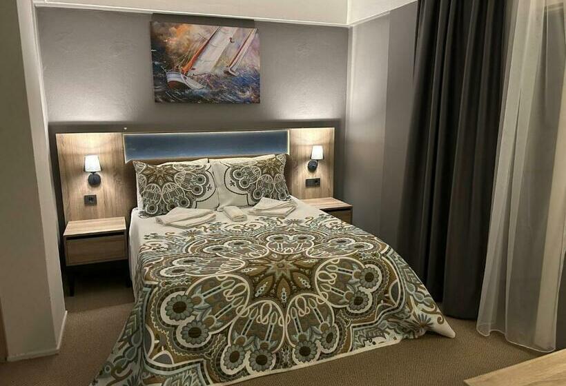 标准间, Ephesus Hera