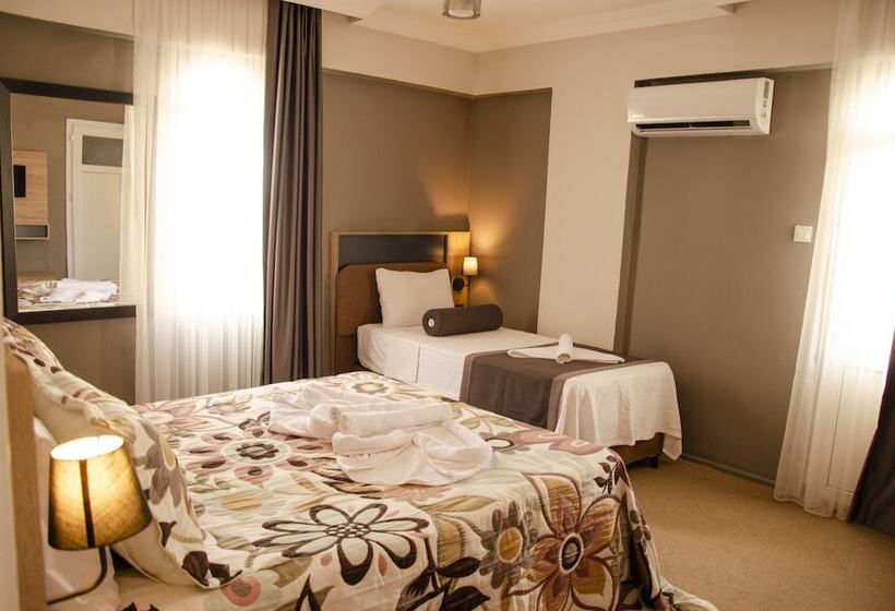 豪华三人间, Ephesus Hera