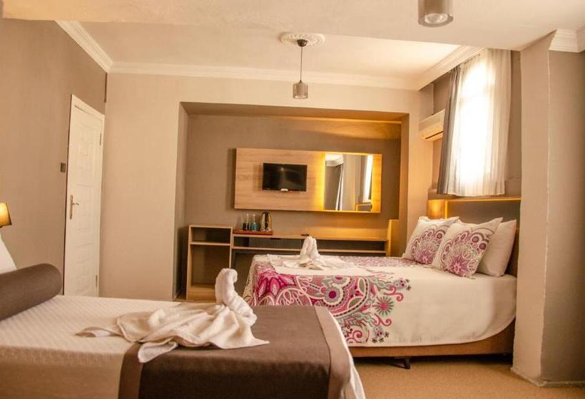 豪华三人间, Ephesus Hera