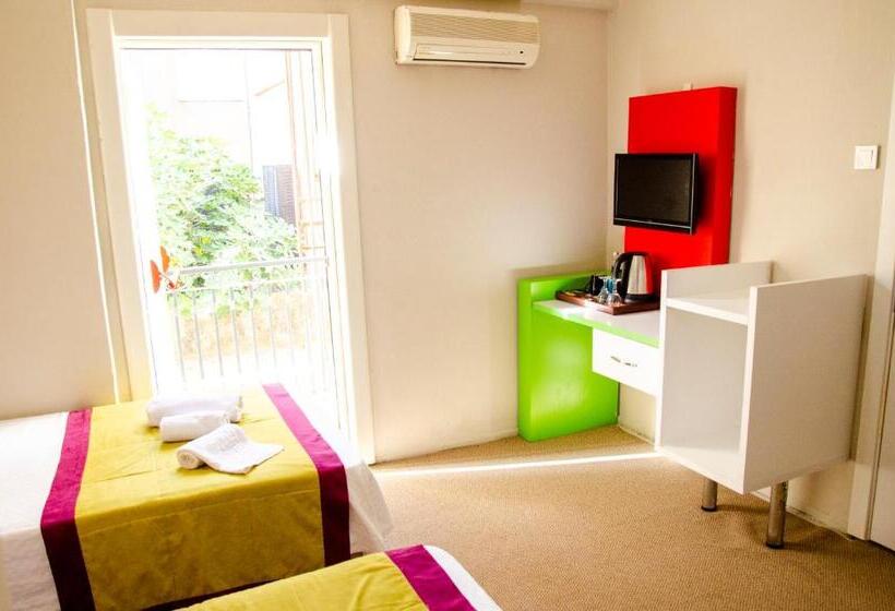 标准间, Ephesus Hera