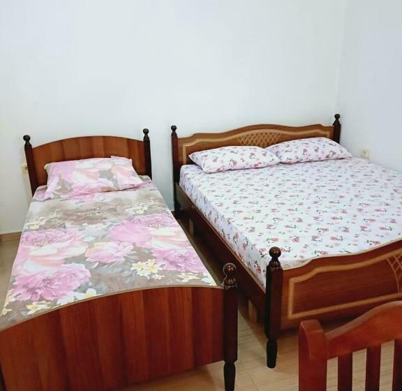 스탠다드 룸, Justinian