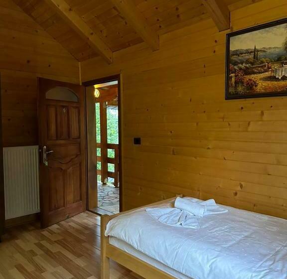 اتاق استاندارد سه نفره, Valbona Relax