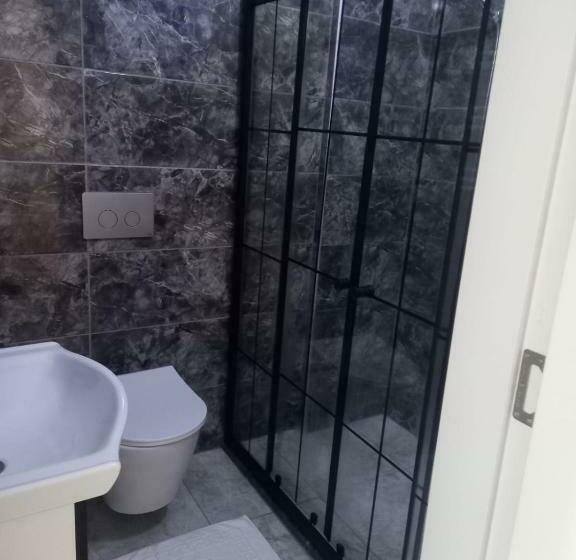 带1个卧室的带海景的公寓, Peker Apart