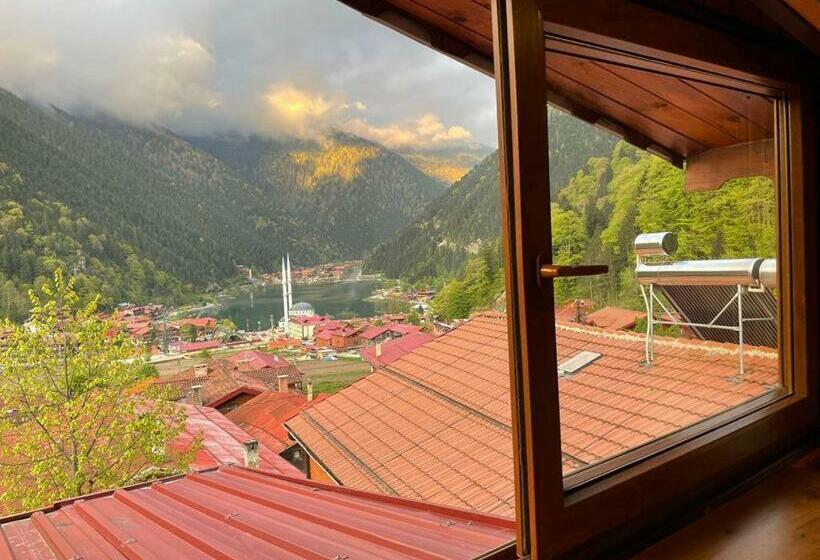 家庭套房, Falay O Chena