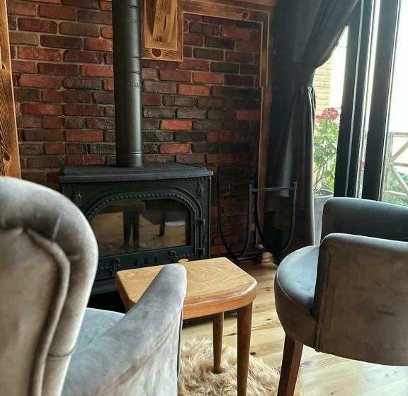 بانگلوی استاندارد, Mavera Suit Bungalow