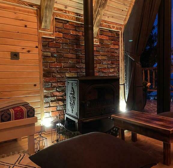 בקתה סטנדרטית, Mavera Suit Bungalow