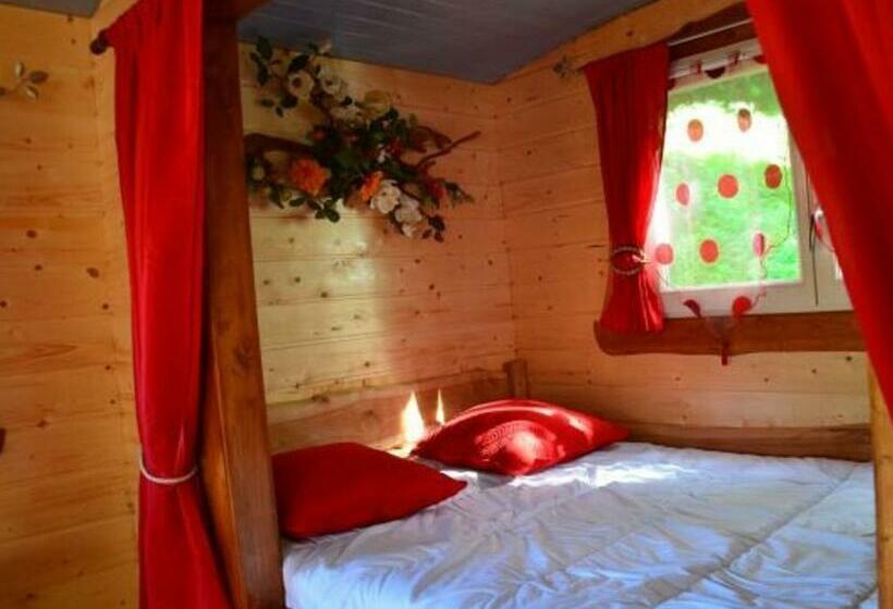 غرفة قياسية, Roulotte Cosy Avec Kitchenette, Ruisseau Apaisant Et Espace Bien être, Nuit Insolite à Ferdrupt   Fr