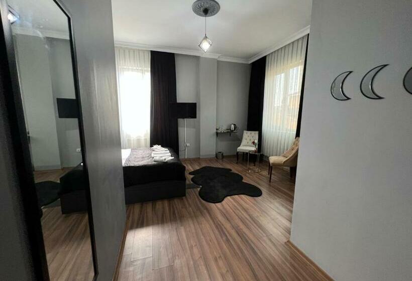 스탠다드 스튜디오 킹침대, Lions Suit