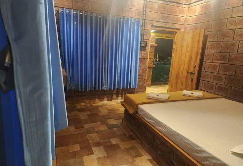 חדר דלוקס, Neel Agro Tourism &resort