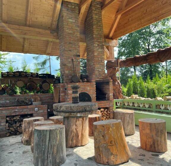 منزل غرفتين نوم, La Patru Daci