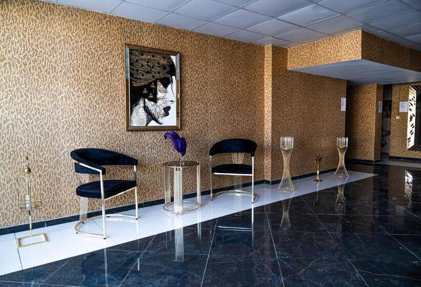 １ベッドルームアパートメント, Ayya Sui̇t