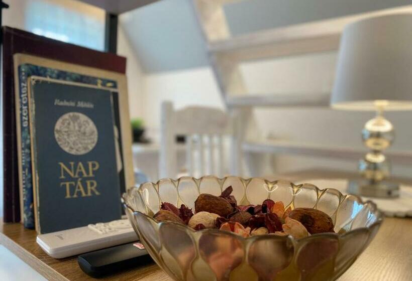 کلبه ییلاقی, Horizont Idéző Parkmotel