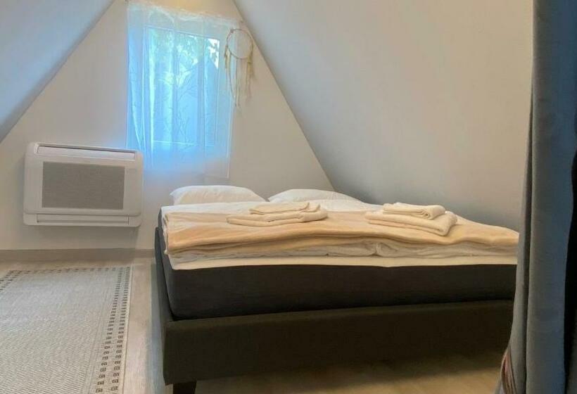 کلبه ییلاقی, Horizont Idéző Parkmotel