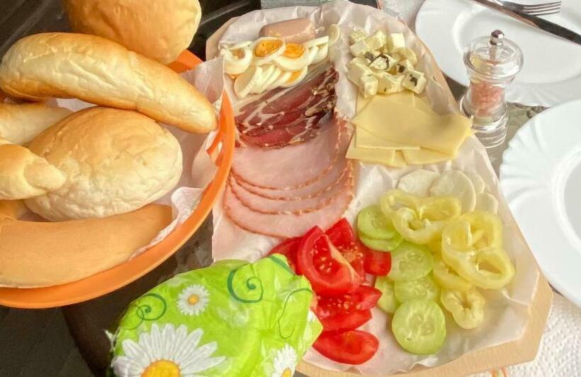 کلبه ییلاقی, Horizont Idéző Parkmotel