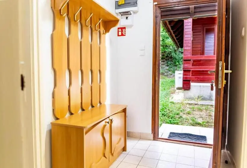 Huoneisto 1 Makuuhuone, Horizont Idéző Parkmotel