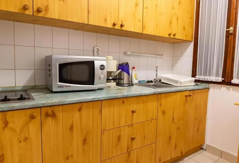 Huoneisto 1 Makuuhuone, Horizont Idéző Parkmotel