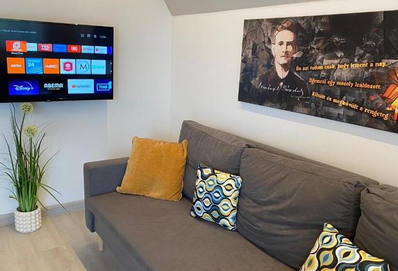 آپارتمان لوکس 1 خوابه, Horizont Idéző Parkmotel