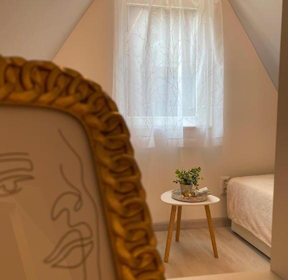 آپارتمان لوکس 1 خوابه, Horizont Idéző Parkmotel