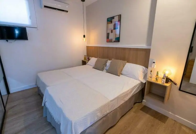اتاق استاندارد, Hostal Royal Bliss