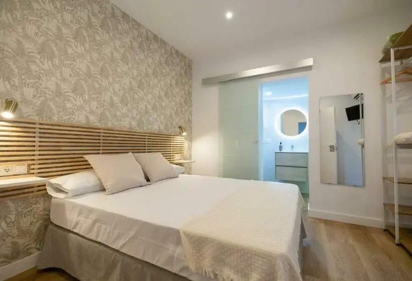 اتاق استاندارد, Hostal Royal Bliss