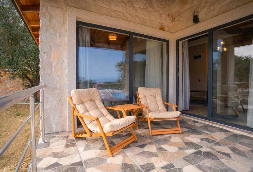 Номер Стандарт Трехместный, Terra Rossa Stone Houses Otel & Restaurant  Kaş