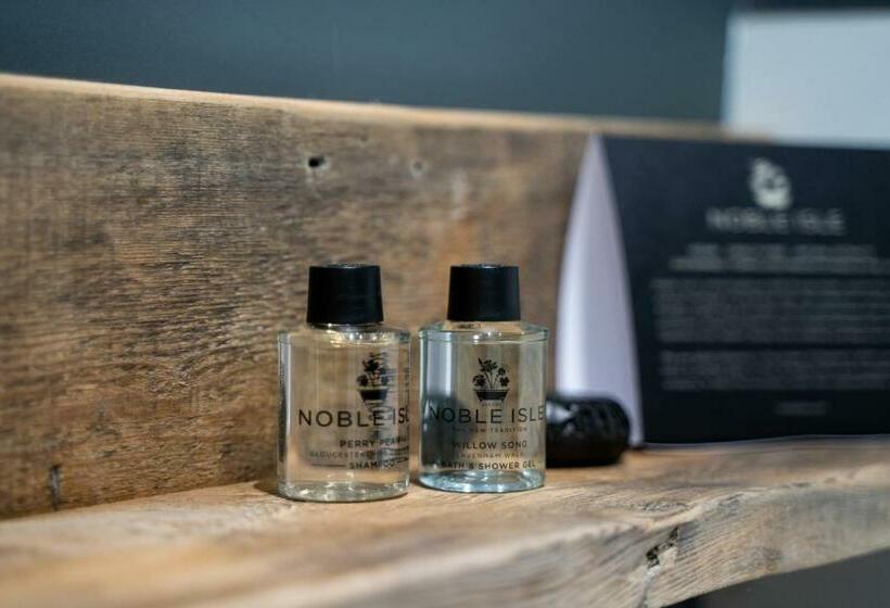 Четырехместный Номер Стандарт, Kettleburgh Chequers