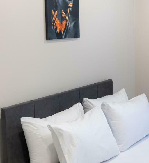 스탠다드 스튜디오, Brandhill Apart