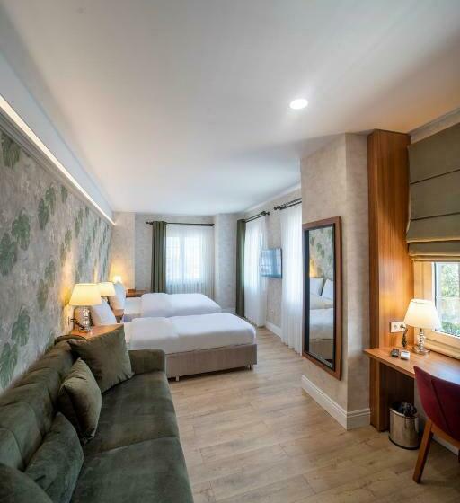 חדר סטנדרט לארבעה נוף לים, Mell City Hotel Trabzon