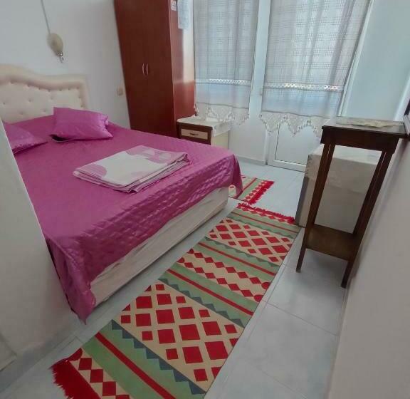 اتاق استاندارد با تراس, Atheri̇na Buti̇k Otel