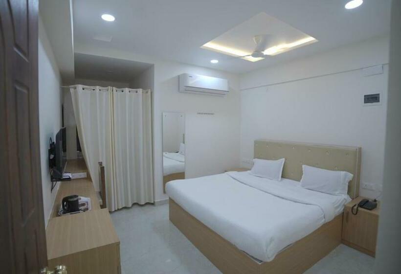 Номер Стандарт, Rajam Selva