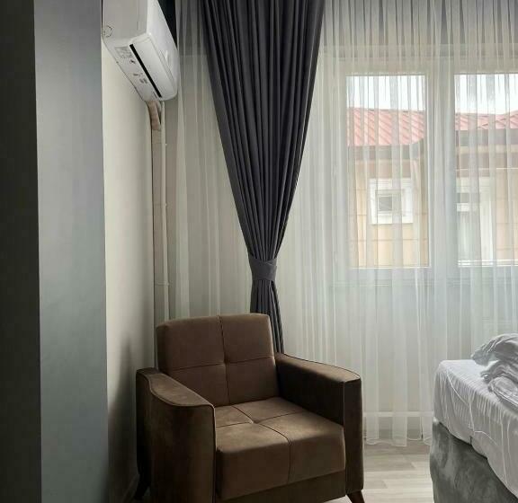 דירת חדר נוף לגינה, Pusula Motel