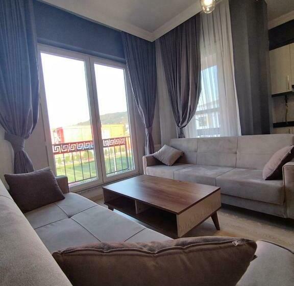 דירת חדר נוף לגינה, Pusula Motel