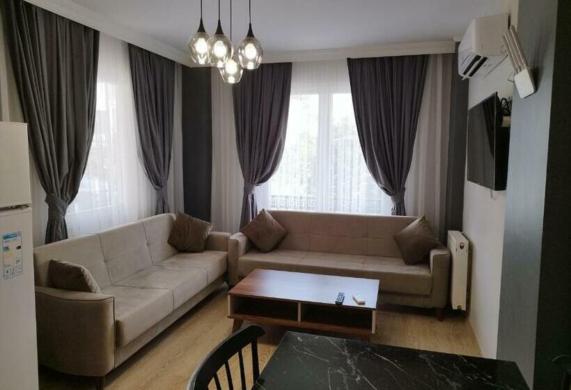 דירת חדר בקומת קרקע, Pusula Motel