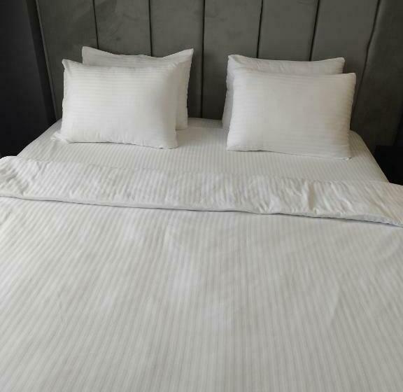 דירת חדר בקומת קרקע, Pusula Motel