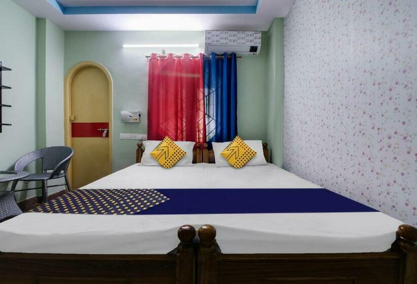 חדר קלאסי לשלושה, Spot On 81434 Hotel Omkar Vista