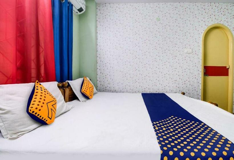 חדר קלאסי לשלושה, Spot On 81434 Hotel Omkar Vista