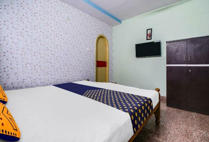 חדר קלאסי לשלושה, Spot On 81434 Hotel Omkar Vista