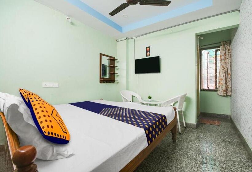 Трехместный Номер Классика, Spot On 81434 Hotel Omkar Vista