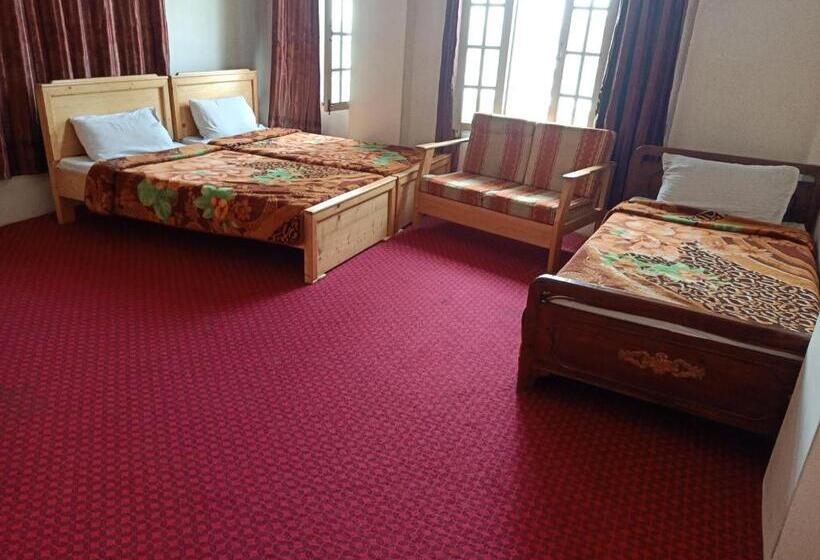 اتاق لوکس خانوادگی, F R Darya E Swat