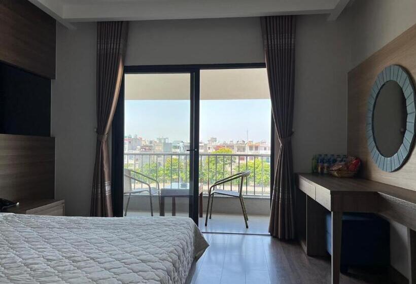 اتاق لوکس, Khách Sạn Sông Lô