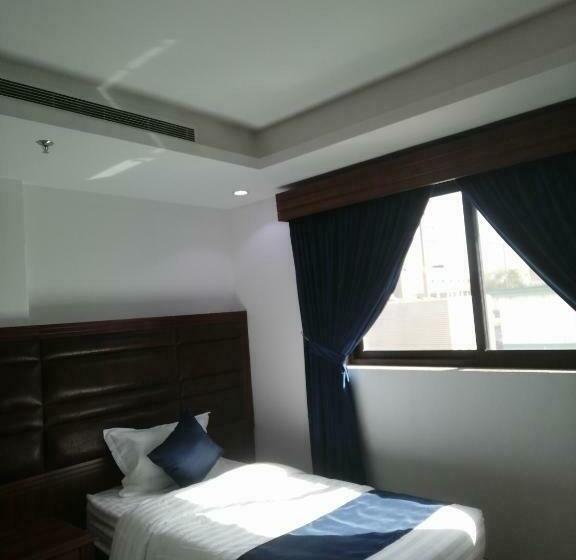 غرفة قياسية فردية, Roseline