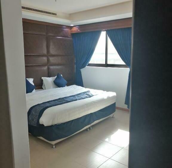 غرفة عائلية, Roseline