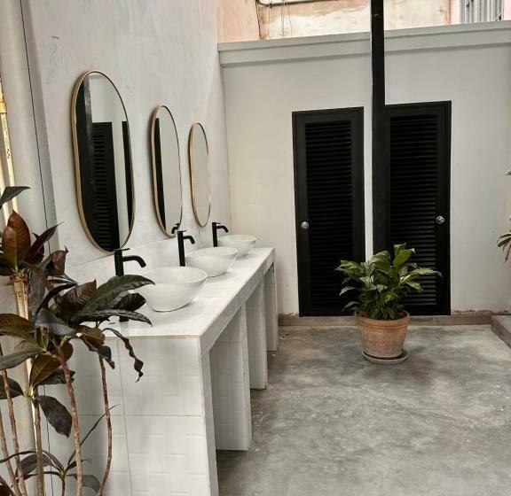 ルームシェアのワンベッド, Ancestral Hostel Barranco