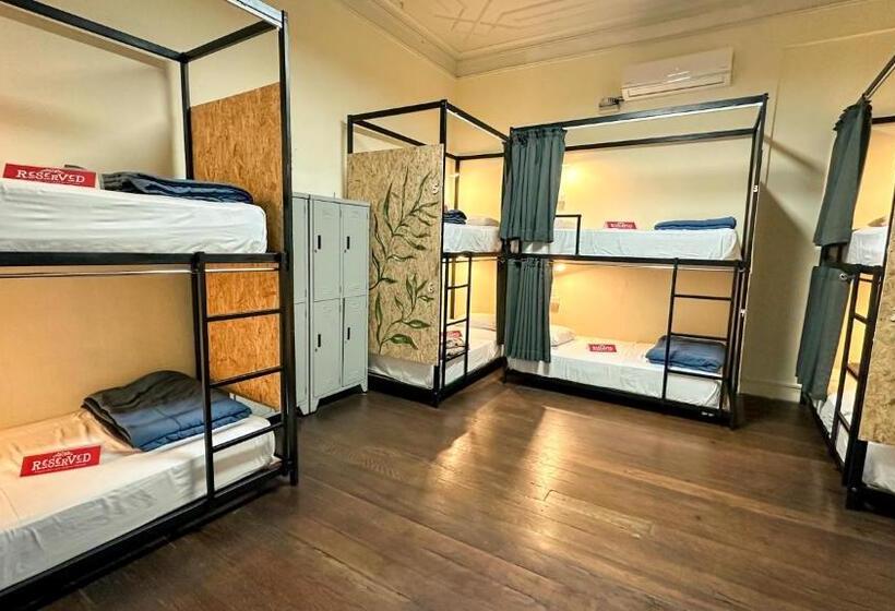 ルームシェアのワンベッド, Ancestral Hostel Barranco