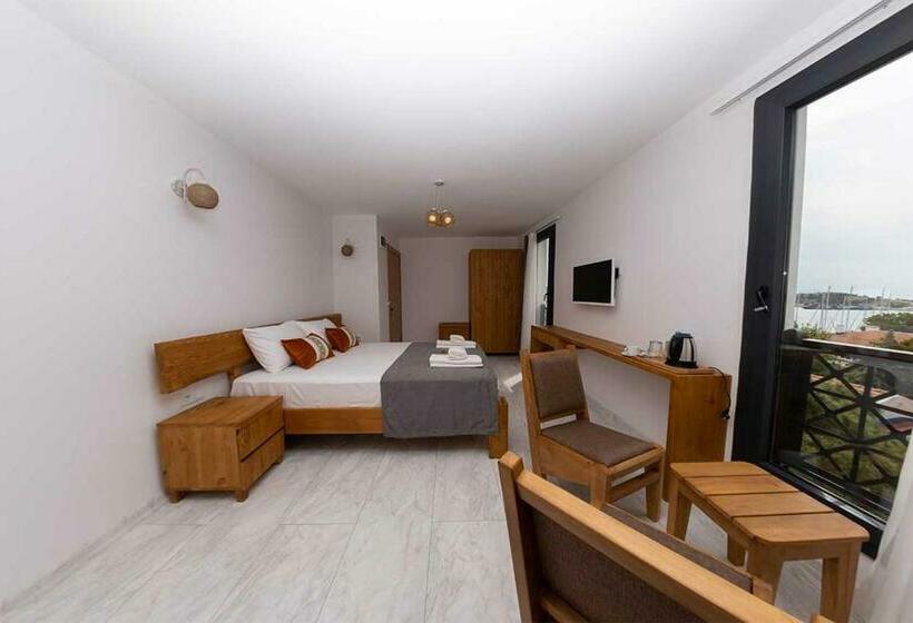 חדר דלוקס צדדי נוף לים, Foça Kybele