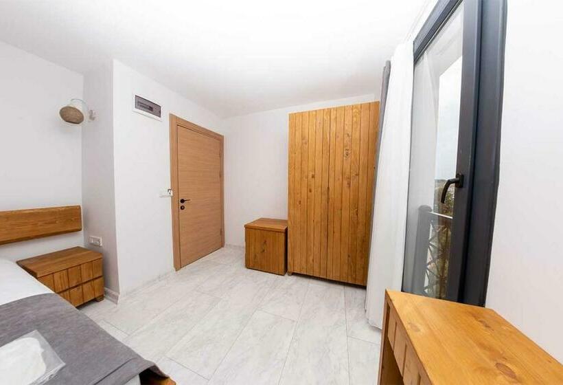 חדר דלוקס צדדי נוף לים, Foça Kybele