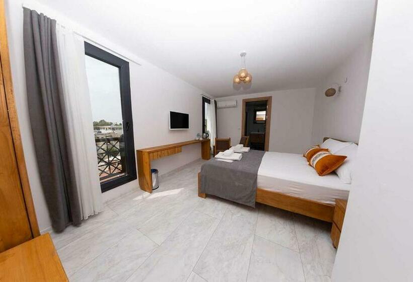 חדר דלוקס צדדי נוף לים, Foça Kybele