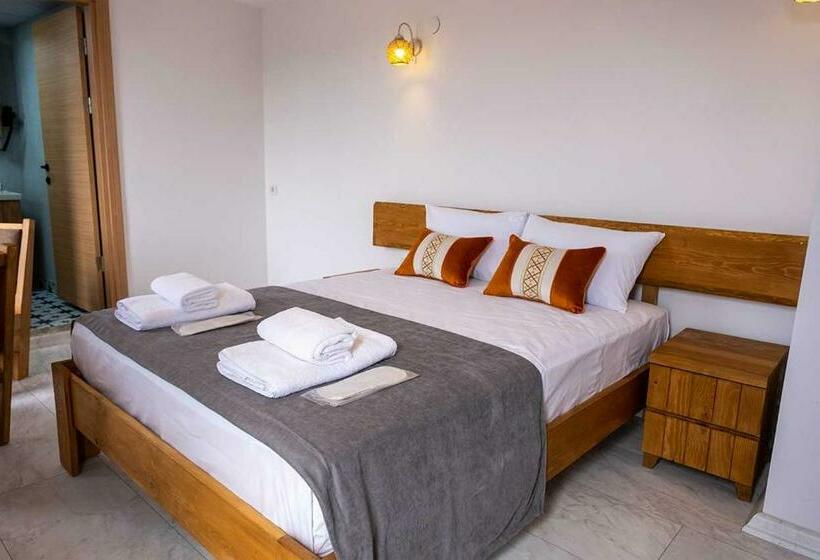 חדר דלוקס צדדי נוף לים, Foça Kybele