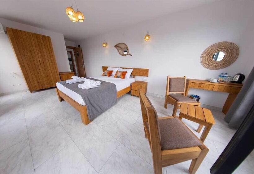 חדר דלוקס צדדי נוף לים, Foça Kybele