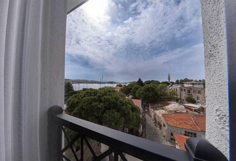 חדר דלוקס צדדי נוף לים, Foça Kybele